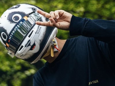 Шлем Алекса Албона для Гран-При Китая