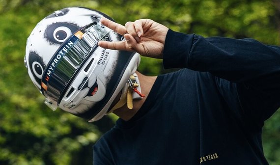 Шлем Алекса Албона для Гран-При Китая