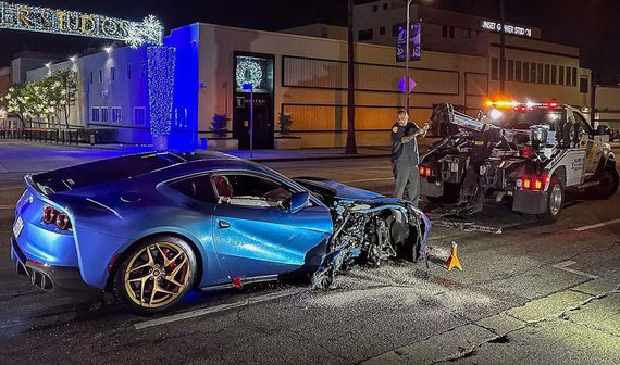 Опубликовано видео аварии с участием Ferrari актёра из «Крида»